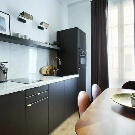 Champ De Mars - Tour Eiffel By Prestige דירה