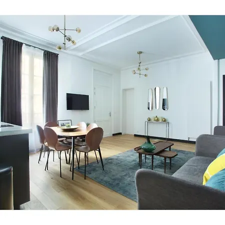 Champ De Mars - Tour Eiffel By Prestige Lägenhet